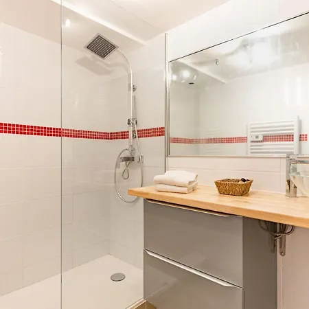 Beige Hospitalite - Elia Loft Centre *