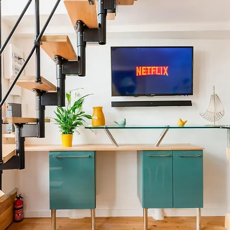 דירה Beige Hospitalite - Elia Loft Centre